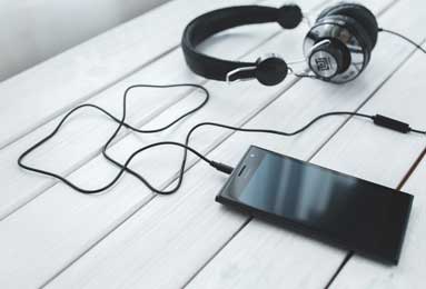 体坛午爆｜欧冠淘汰赛附加赛今晚抽签，山东男篮明晚迎战广州龙狮